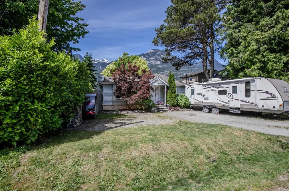 House for sale at 38807 Britannia Avenue Squamish British Columbia - MLS: R3130481