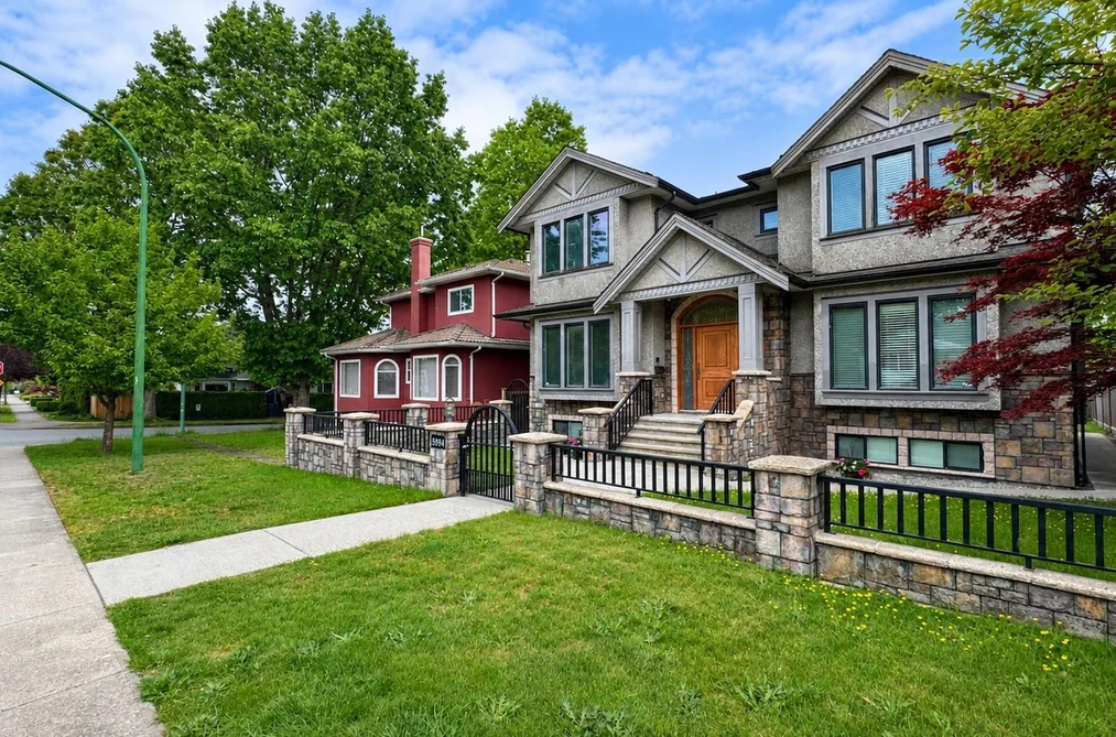 3894 OXFORD STREET, Burnaby BC V5C 1C3, Burnaby BC — Residential for Sale - Photo 2