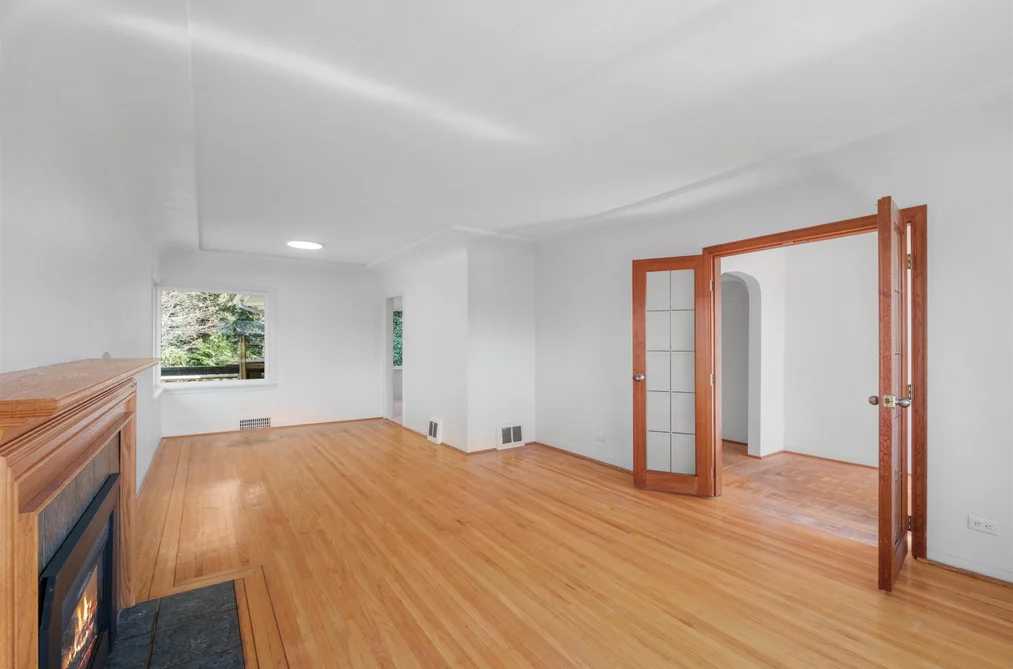 3894 SUNNYCREST DRIVE, North Vancouver BC V7R 3C8, North Vancouver BC — Residential for Sale - Photo 5