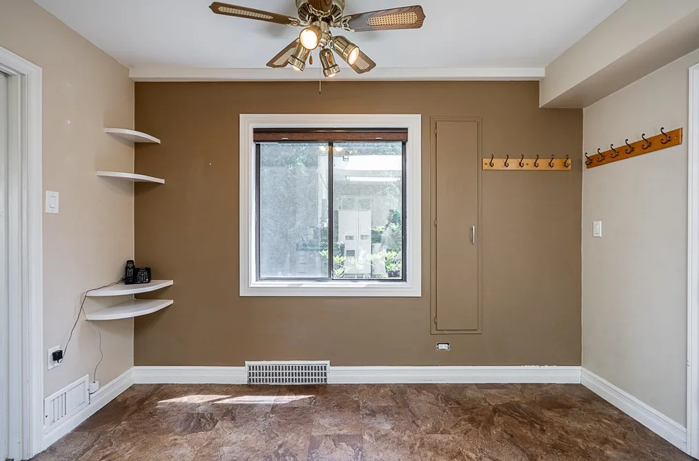 3896 ELMWOOD STREET, Burnaby BC V5G 1S1, Burnaby BC — Residential for Sale — Photo 11 of 40