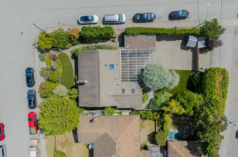 3896 ELMWOOD STREET, Burnaby BC V5G 1S1, Burnaby BC — Residential for Sale - Photo 2