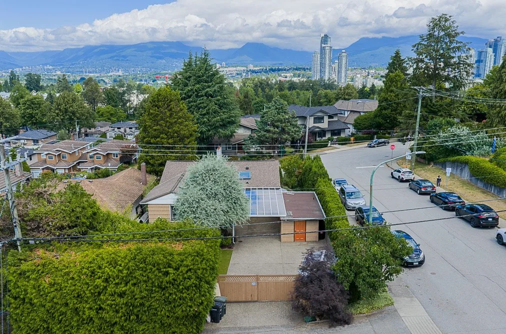 3896 ELMWOOD STREET, Burnaby BC V5G 1S1, Burnaby BC — Residential for Sale — Photo 31 of 40