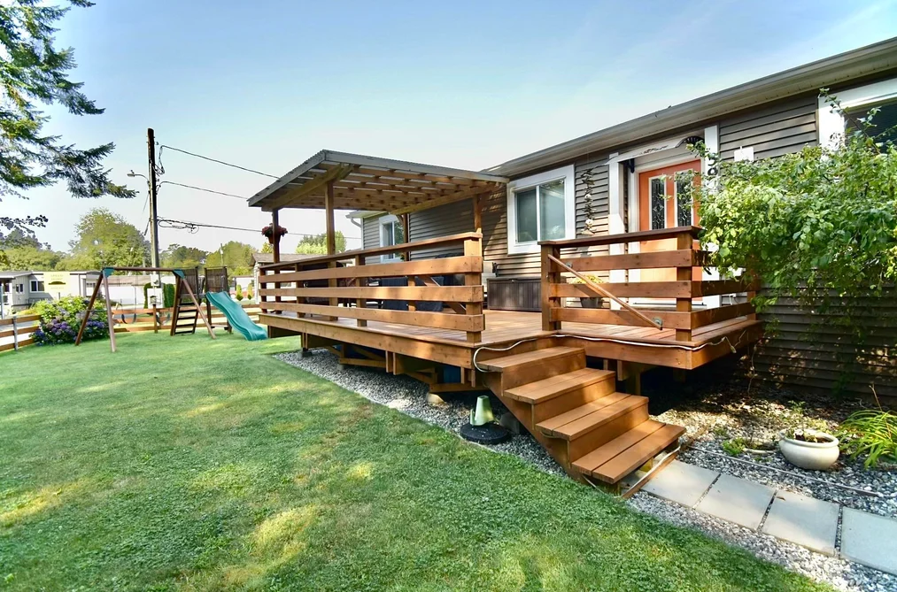 Manufactured Home for sale at 39 1413 Sunshine Coast Highway Gibsons British Columbia - MLS: R3159002