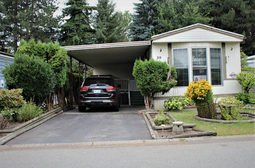 39 145 KING EDWARD STREET, Coquitlam BC V3K 6L3, Coquitlam BC — Residential for Sale - Photo 2