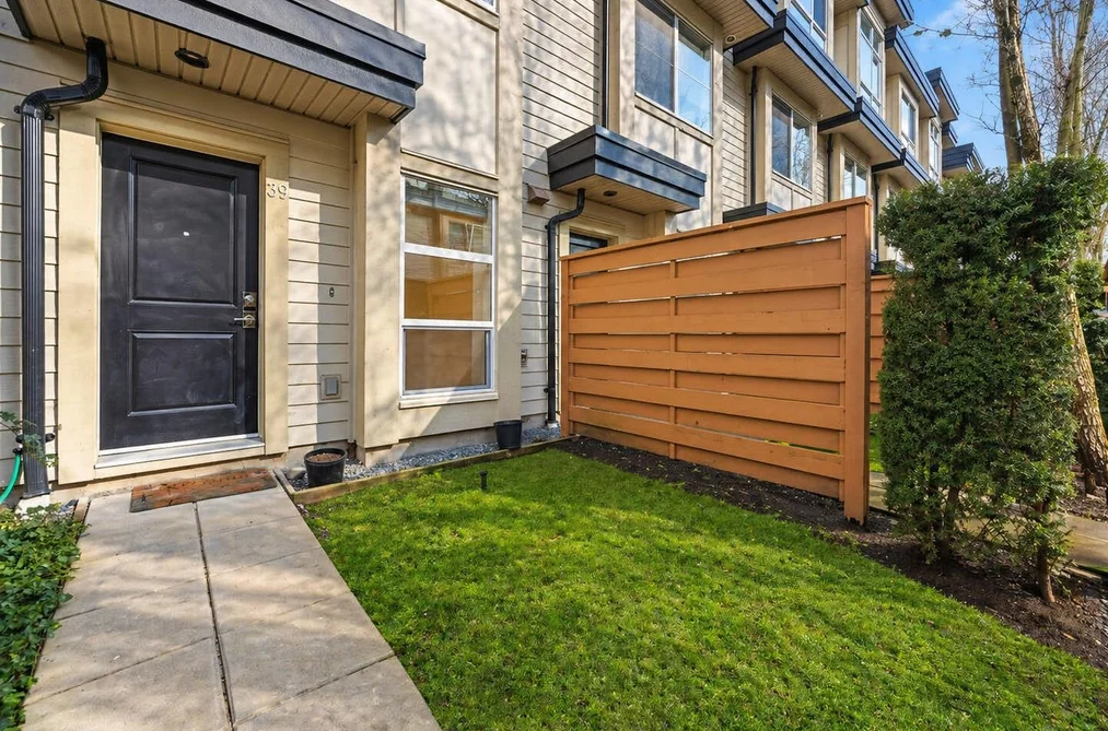 Townhouse for sale at 39 19477 72a Avenue Surrey British Columbia - MLS: R3118247