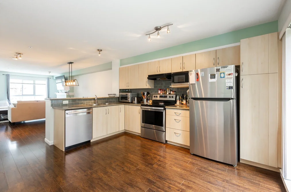 39 6747 203 STREET, Langley BC V2Y 3B5, Langley BC — Residential for Sale - Photo 3