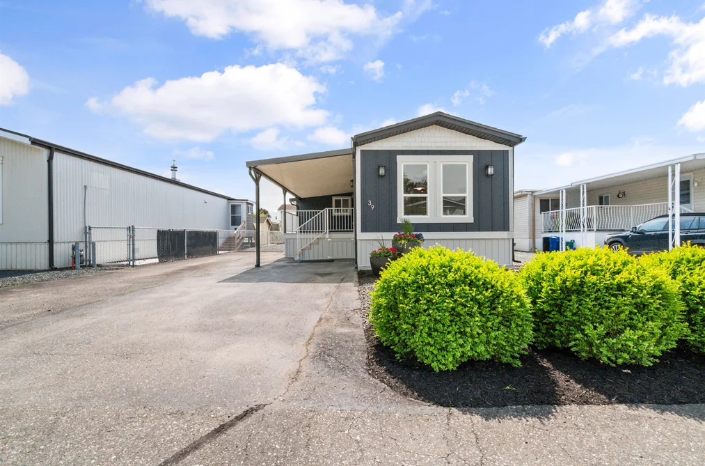 Manufactured Home for sale at 39 9055 Ashwell Road Chilliwack British Columbia - MLS: R3118942