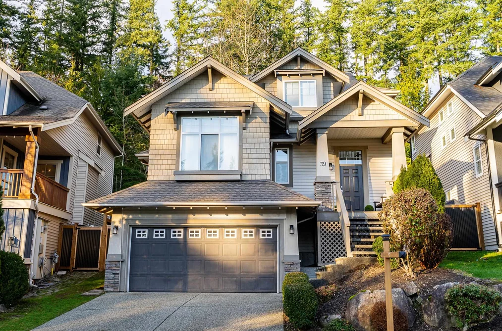 House for sale at 39 Holly Drive Port Moody British Columbia - MLS: R3108487