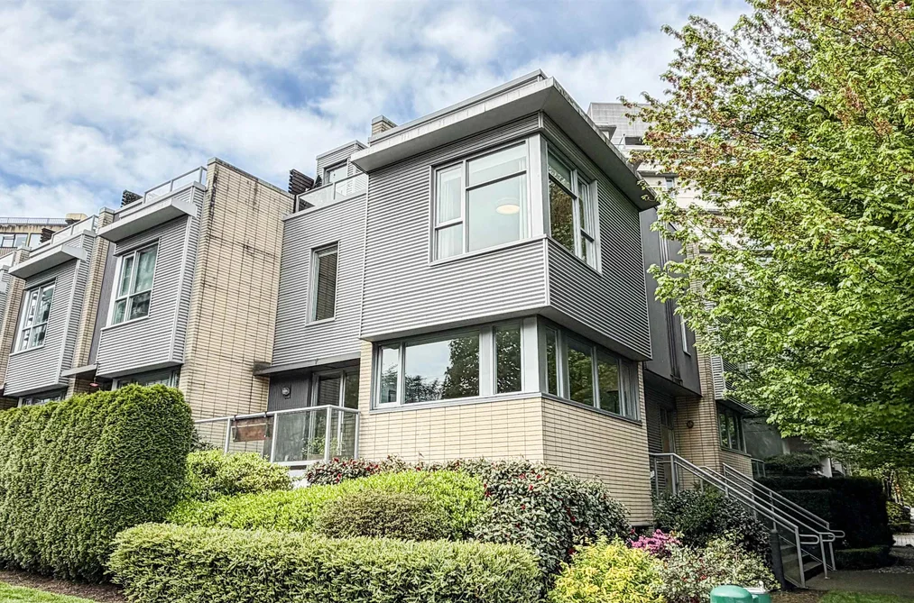 390 E 11TH AVENUE, Vancouver BC V5T 4V9, Vancouver BC — Residential for Sale - Photo 3