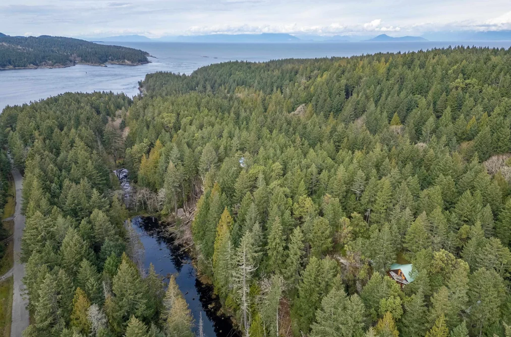 390 JUNIPER LANE, Galiano Island BC V0N 1P0, Galiano Island BC — Residential for Sale - Photo 4