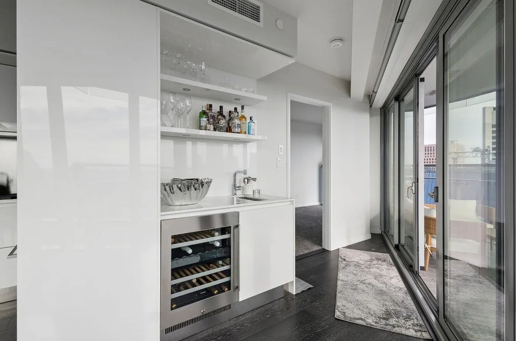3902-1151 W Georgia Street, Vancouver, BC - Condo for Sale - Photo 11 of 36 3902-1151 W Georgia Street, Vancouver, BC - Condo for Sale - Photo 11 of 36