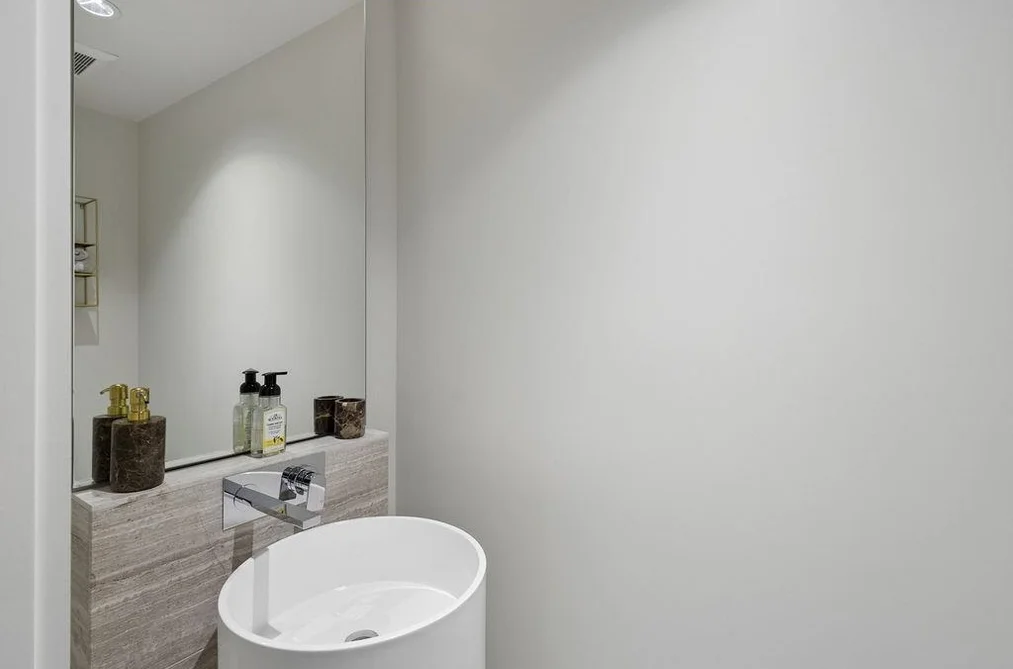 3902-1151 W Georgia Street, Vancouver, BC - Condo for Sale - Photo 18 of 36 3902-1151 W Georgia Street, Vancouver, BC - Condo for Sale - Photo 18 of 36