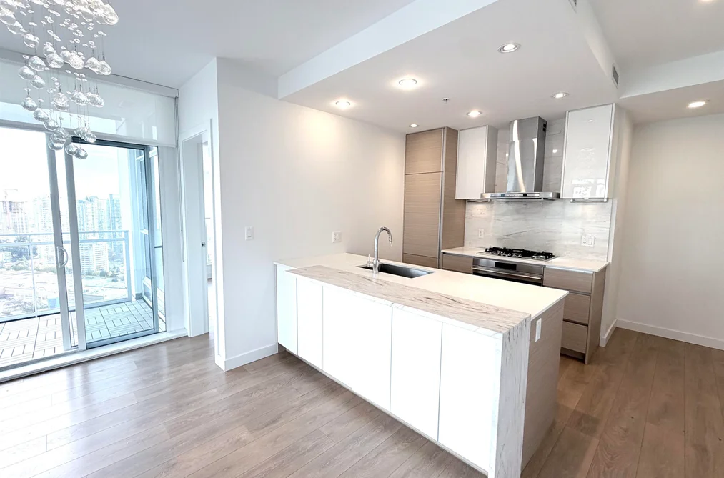 3910 - 4670 Assembly Way, Burnaby, BC - MLS: R3179801 - Photo 1 3910 - 4670 Assembly Way, Burnaby, BC - MLS: R3179801 - Photo 1