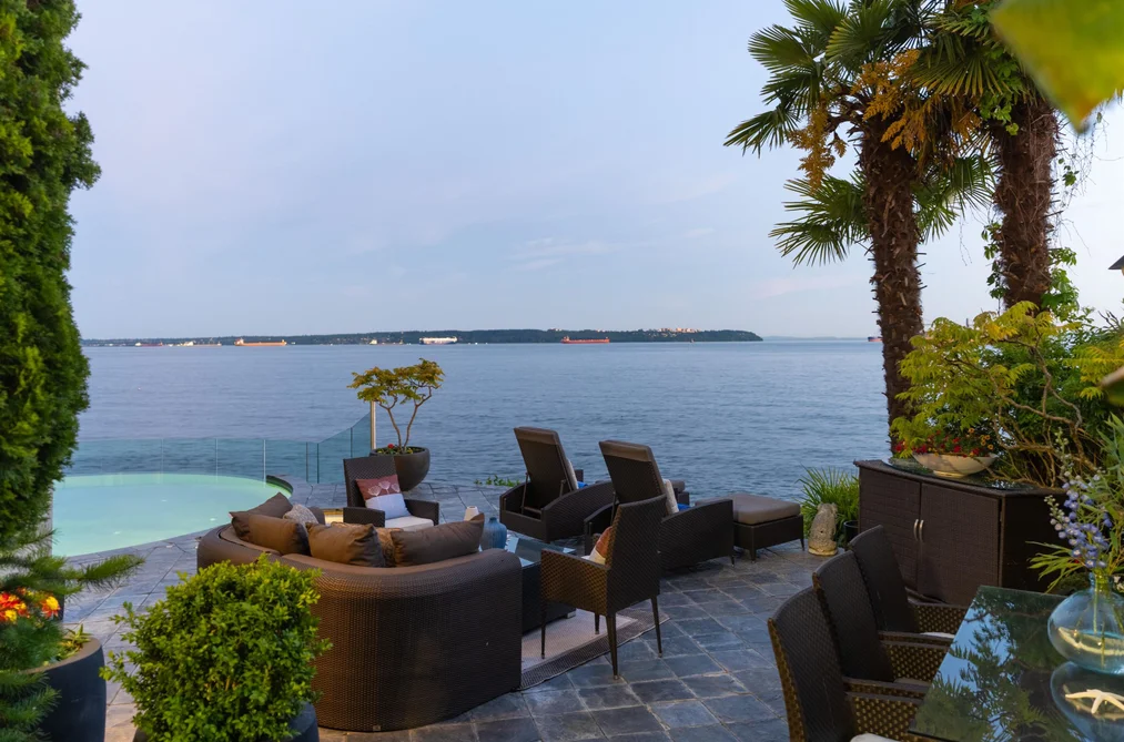 3912 Marine Drive, West Vancouver, BC - MLS: R3134388 - Photo 16 3912 Marine Drive, West Vancouver, BC - MLS: R3134388 - Photo 16