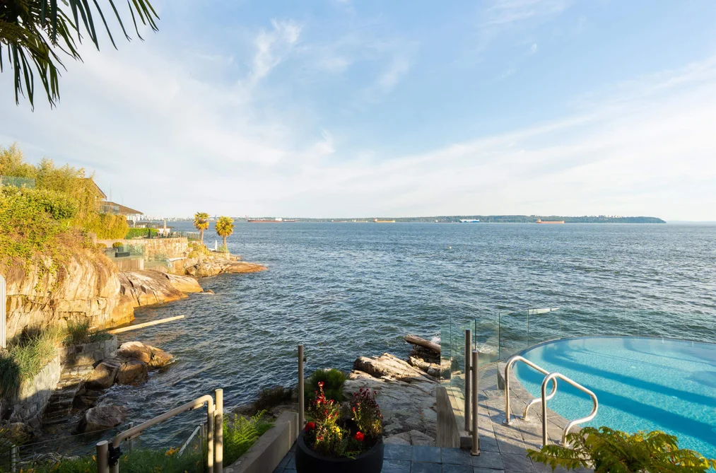 3912 Marine Drive, West Vancouver, BC - MLS: R3134388 - Photo 18 3912 Marine Drive, West Vancouver, BC - MLS: R3134388 - Photo 18