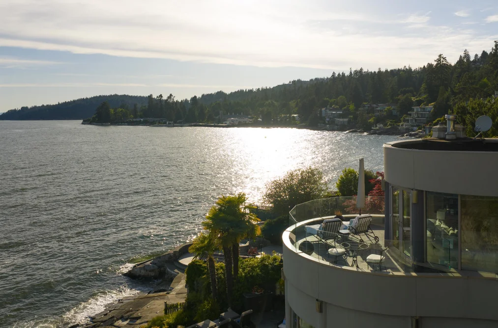 3912 Marine Drive, West Vancouver, BC - MLS: R3134388 - Photo 26 3912 Marine Drive, West Vancouver, BC - MLS: R3134388 - Photo 26
