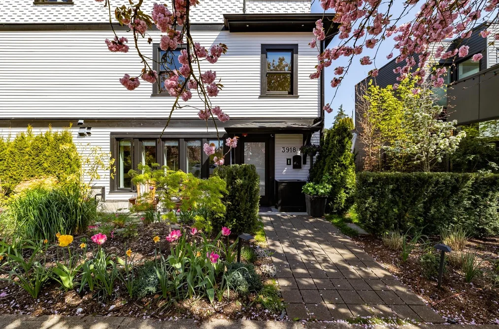 3918 CAROLINA STREET, Vancouver BC V5V 1X8, Vancouver BC — Residential for Sale - Photo 2