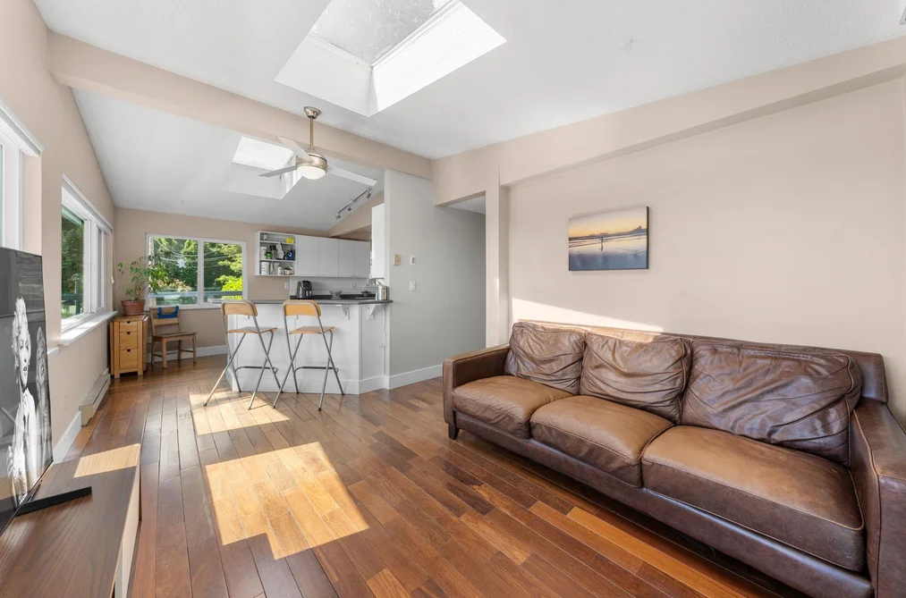 3920 DELBROOK AVENUE, North Vancouver BC V7N 3Z8, North Vancouver BC — Residential for Sale — Photo 10 of 34