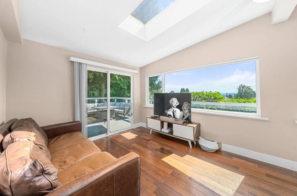 3920 DELBROOK AVENUE, North Vancouver BC V7N 3Z8, North Vancouver BC — Residential for Sale — Photo 11 of 34