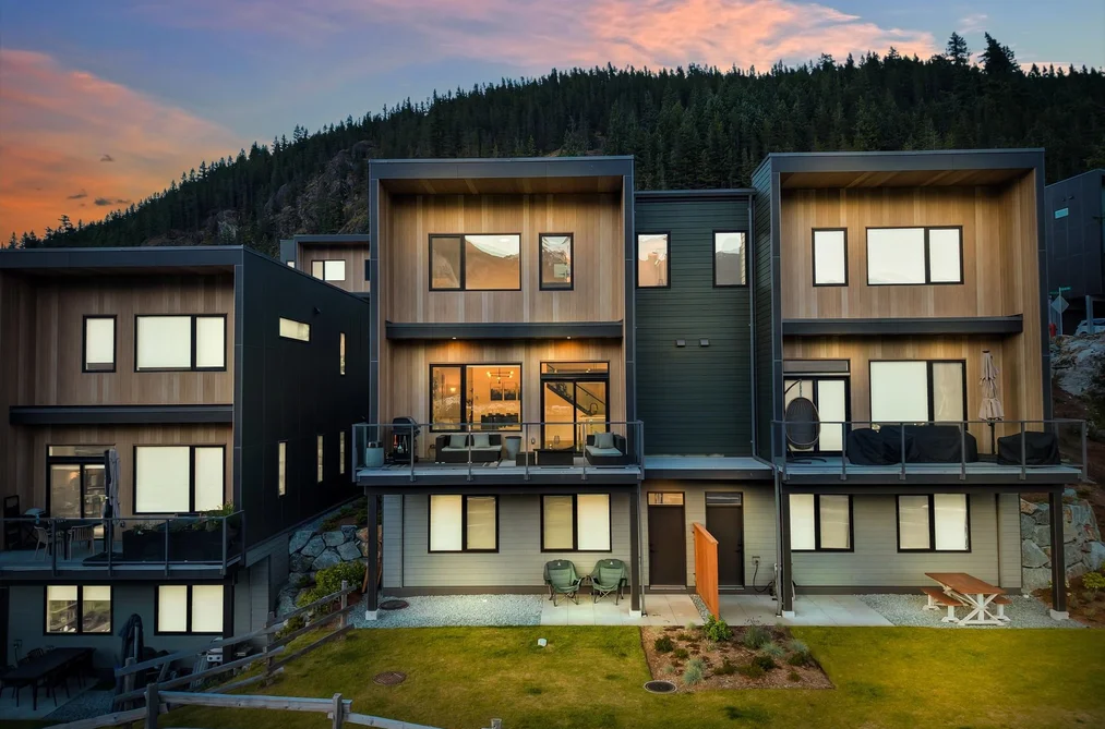 Half Duplex for sale at 39249 Stellar Drive Squamish British Columbia - MLS: R3158804