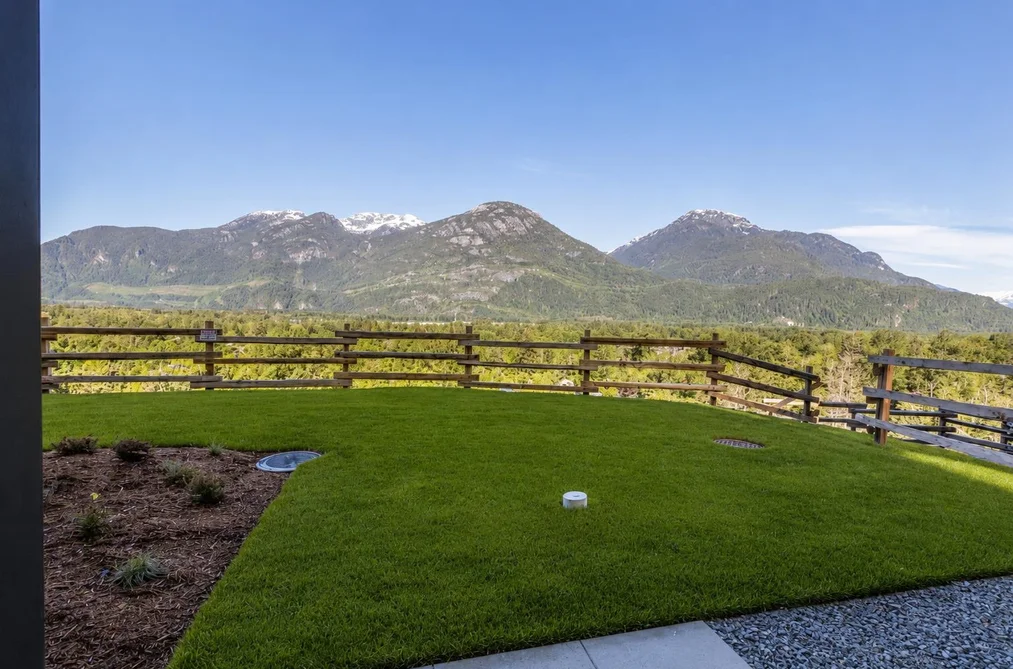 39249 STELLAR DRIVE, Squamish BC V8B 1G2, Squamish BC — Residential for Sale — Photo 24 of 33