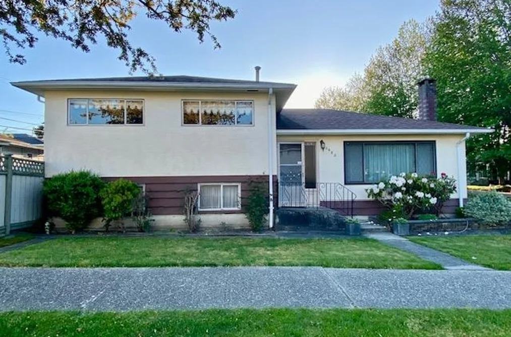 House for sale at 3925 Penticton Street Vancouver British Columbia - MLS: R3129612