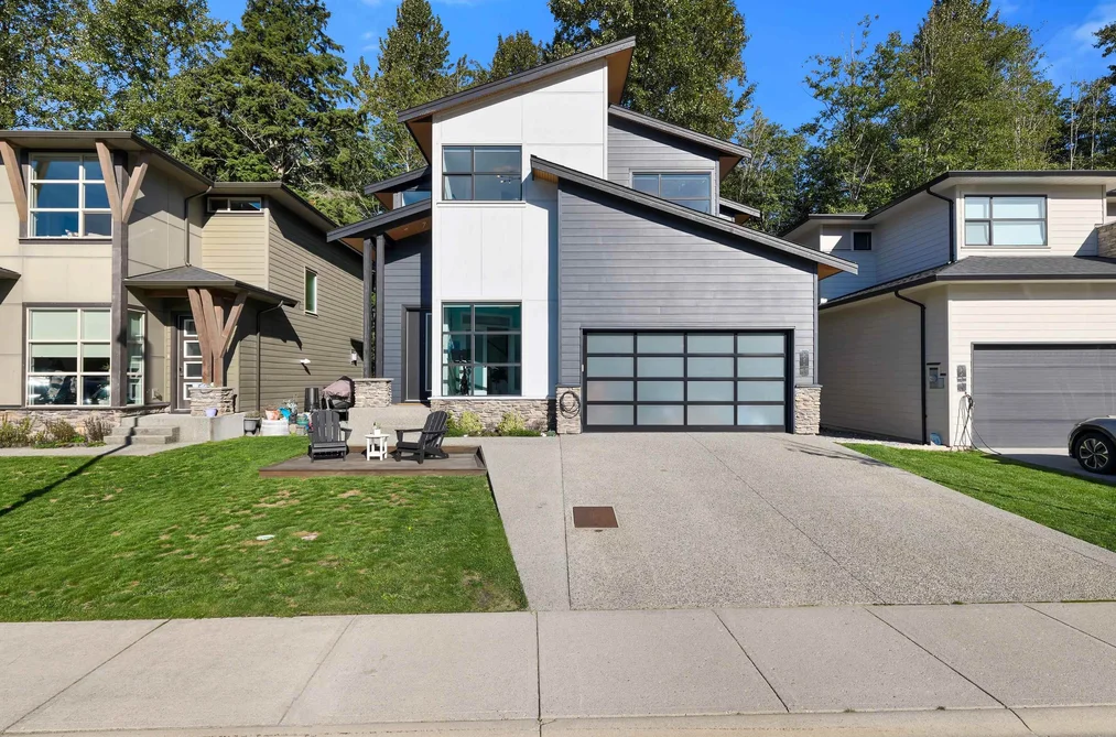 House for sale at 39349 Falcon Crescent Squamish British Columbia - MLS: R3117760