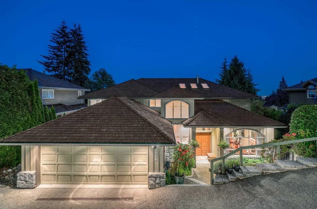 House for sale at 3938 Braemar Place North Vancouver British Columbia - MLS: R3105995