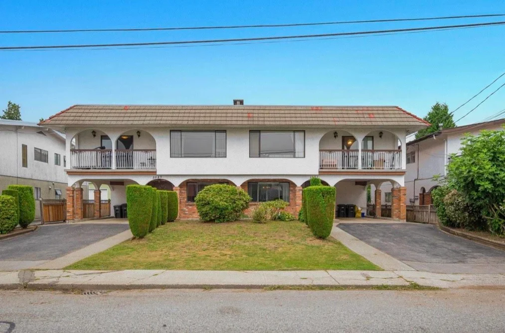 Quadruplex for sale at 3949-3951 Burke Street Burnaby British Columbia - MLS: R3139104