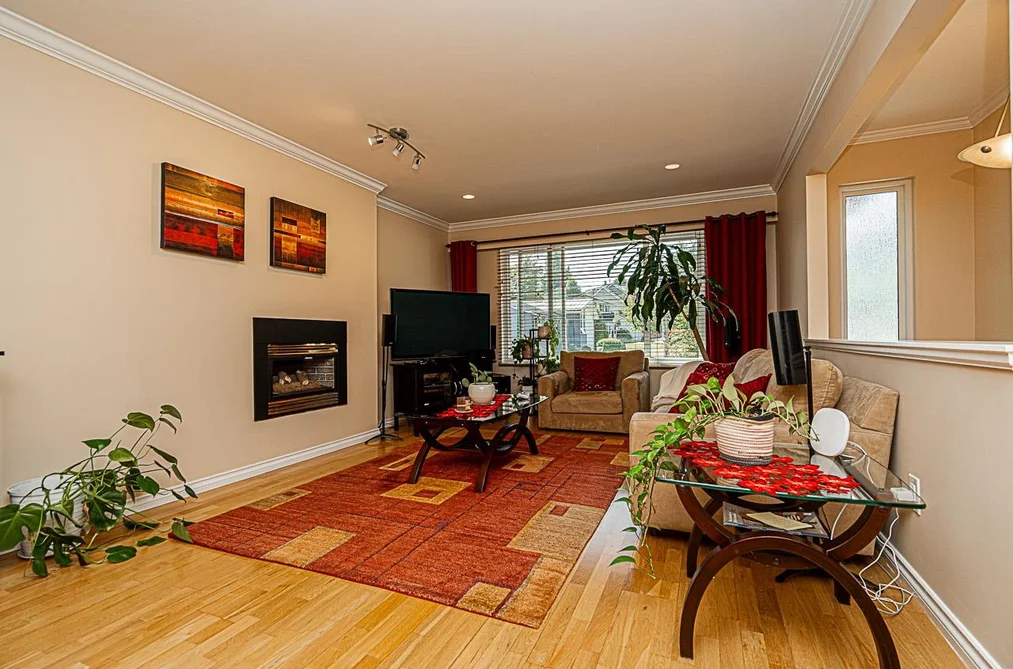 3949 GILPIN STREET, Burnaby BC V5G 2H2, Burnaby BC — Residential for Sale - Photo 5