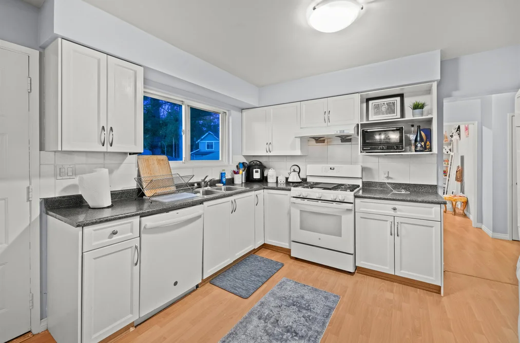 3949 SEFTON STREET, Port Coquitlam BC V3B 3S2, Port Coquitlam BC — Residential for Sale - Photo 6