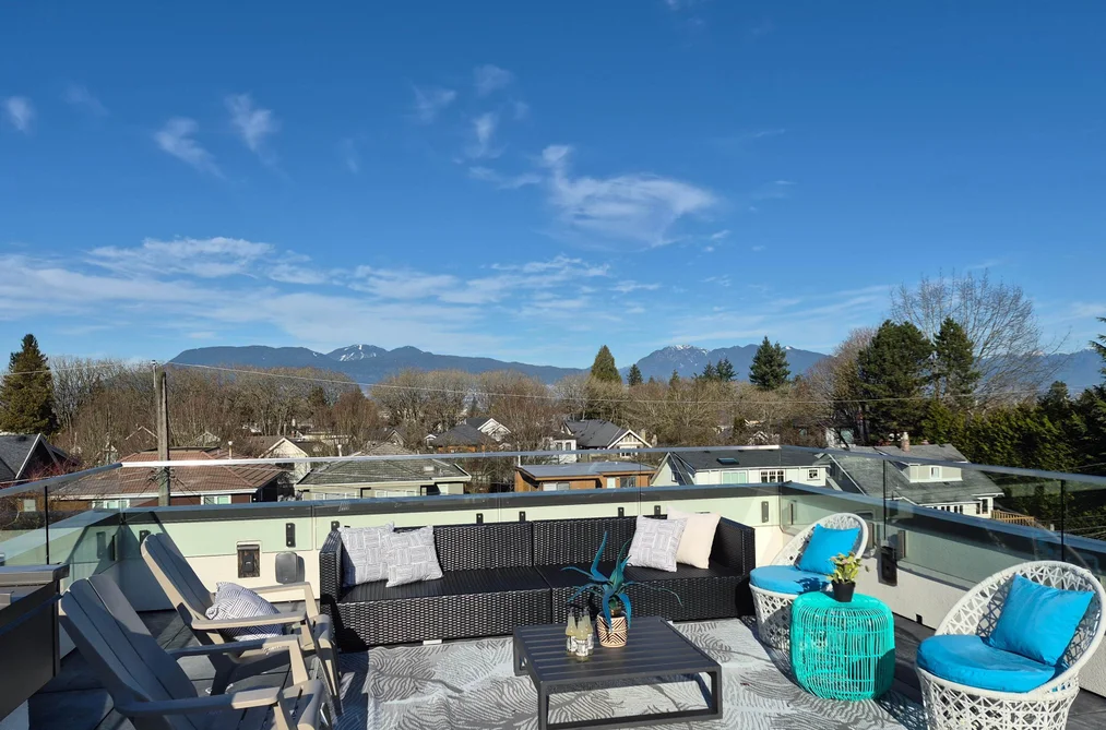 House for sale at 3953 W 21st Avenue Vancouver British Columbia - MLS: R3154824