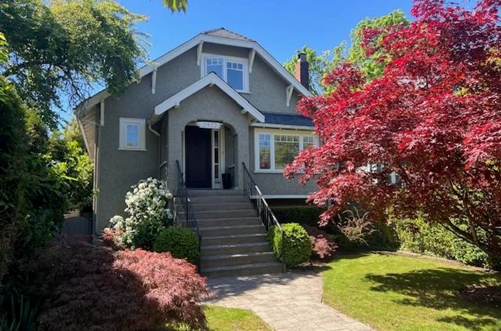House for sale at 3955 Dunbar Street Vancouver British Columbia - MLS: R3094095
