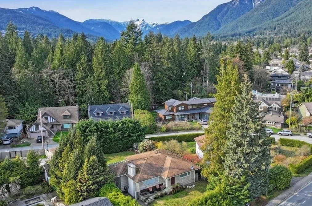 3955 HIGHLAND BOULEVARD, North Vancouver BC V7R 2Y7, North Vancouver BC — Residential for Sale - Photo 5