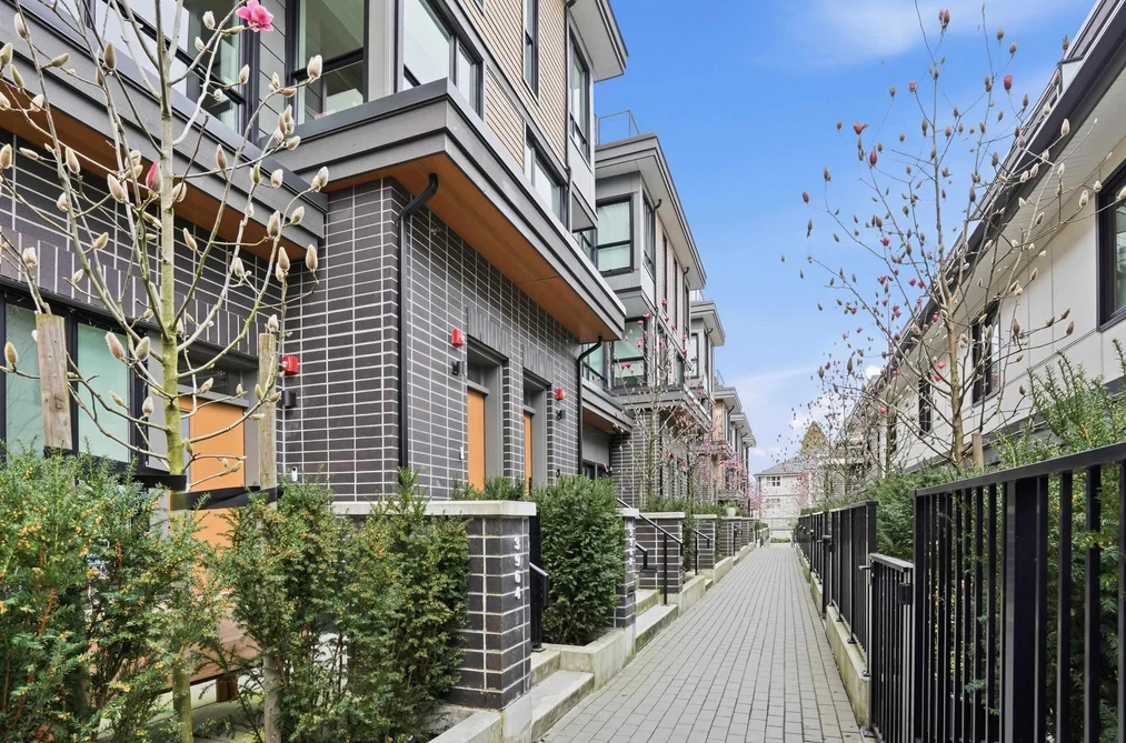 Townhouse for sale at 3960 Dumfries Street Vancouver British Columbia - MLS: R3105106