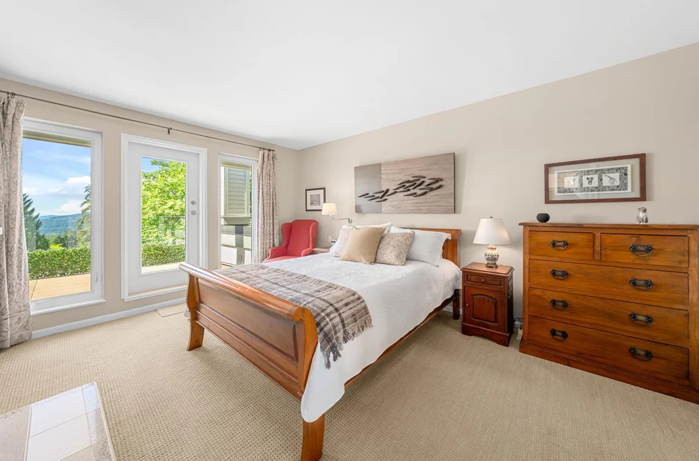 3961 St. Albans Avenue, North Vancouver, BC - House for Sale - Photo 23 of 40 3961 St. Albans Avenue, North Vancouver, BC - House for Sale - Photo 23 of 40