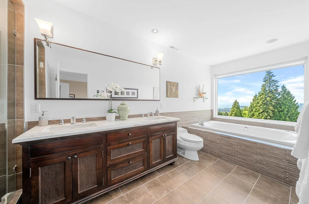 3961 St. Albans Avenue, North Vancouver, BC - House for Sale - Photo 26 of 40 3961 St. Albans Avenue, North Vancouver, BC - House for Sale - Photo 26 of 40