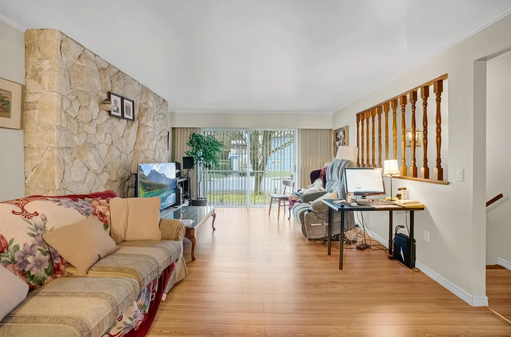 3963  - 3965 GILPIN STREET, Burnaby BC V5G 2H2, Burnaby BC — Residential Income for Sale - Photo 6
