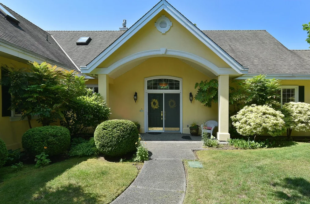 House for sale at 397 Vernon Place Gibsons British Columbia - MLS: R3116630