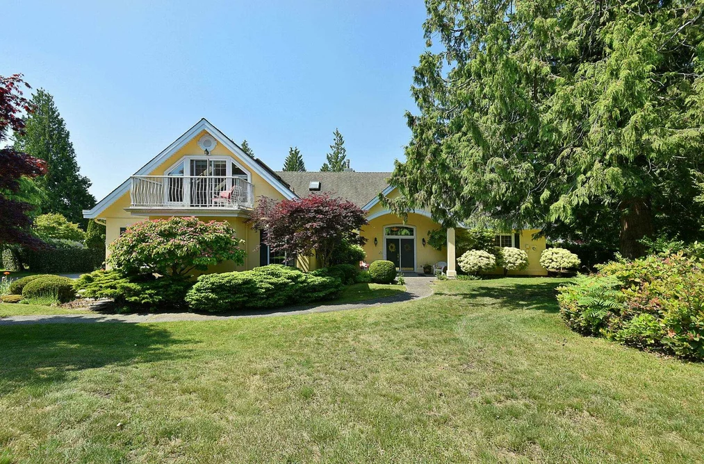 House for sale at 397 Vernon Place Gibsons British Columbia - MLS: R3116630