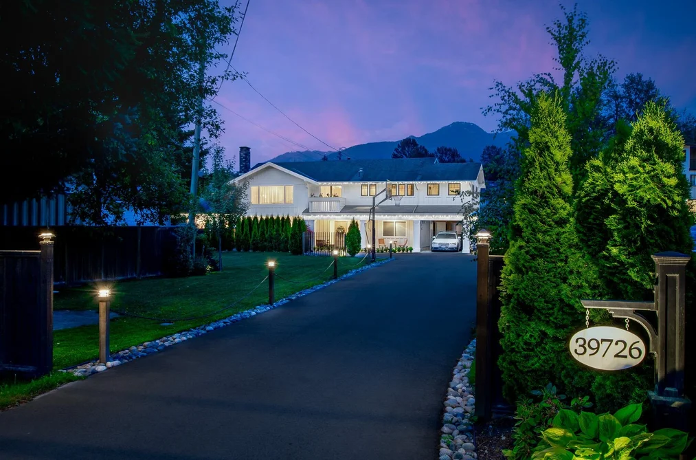 39726 Government Rd, Squamish, BC - MLS: R3156315