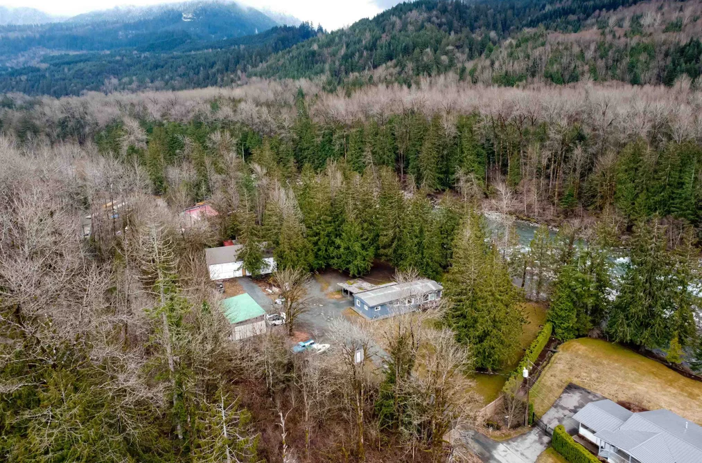 3975 BOURNE ROAD, Sardis - Chwk River Valley BC V4Z 1C2, Sardis - Chwk River Valley BC — Residential for Sale — Photo 30 of 34