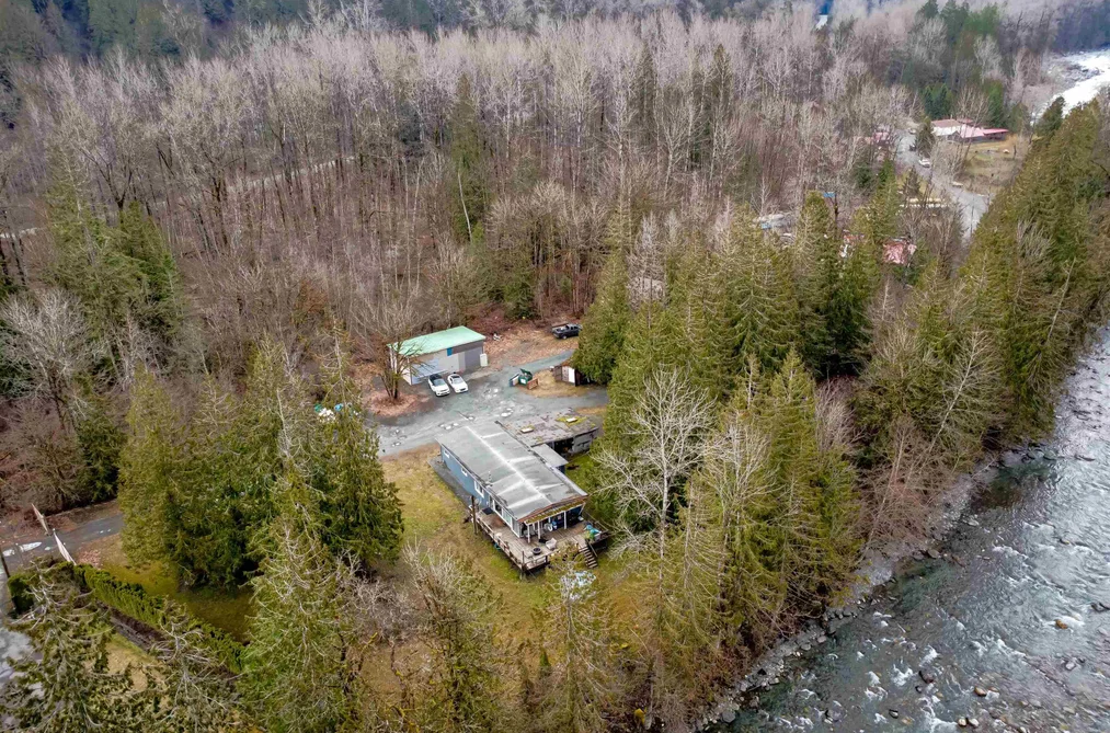 3975 BOURNE ROAD, Sardis - Chwk River Valley BC V4Z 1C2, Sardis - Chwk River Valley BC — Residential for Sale — Photo 32 of 34