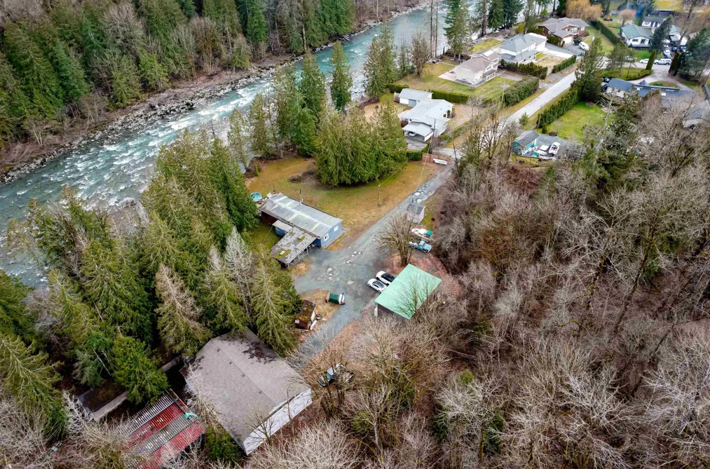 3975 BOURNE ROAD, Sardis - Chwk River Valley BC V4Z 1C2, Sardis - Chwk River Valley BC — Residential for Sale — Photo 8 of 34
