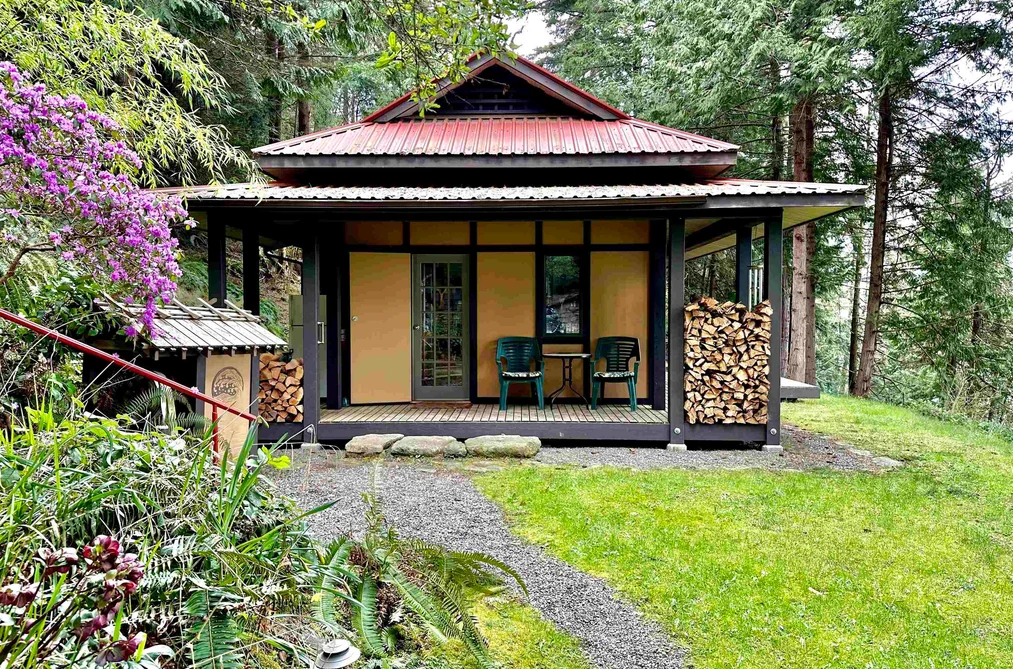 House for sale at 398 East Point Road Saturna Island British Columbia - MLS: R3064927