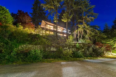 3980 Bayridge Ave, West Vancouver, BC - MLS: R3156534
