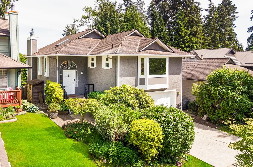 3985 FRAMES PLACE, North Vancouver BC V7G 2M5, North Vancouver BC — Residential for Sale - Photo 2