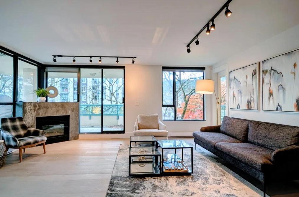 Condo for sale at 3d 328 Taylor Way West Vancouver British Columbia - MLS: R3067073