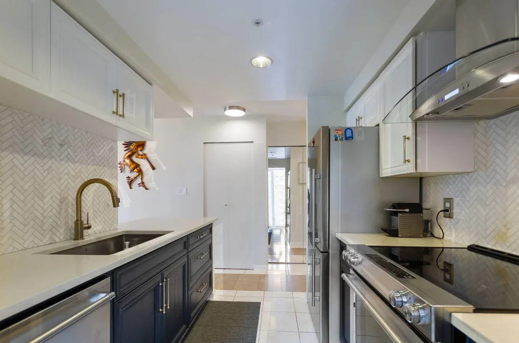 3F 199 DRAKE STREET, Vancouver, BC — Residential for Sale — Photo 9 of 31