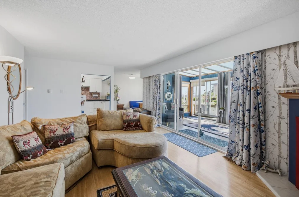 1 1040 PARKER STREET, White Rock BC V4B 4R7, White Rock BC — Residential for Sale — Photo 11 of 37